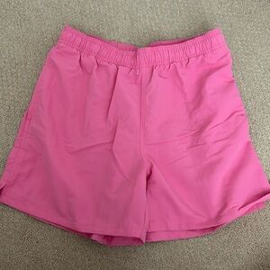 aritiza tna pink shorts